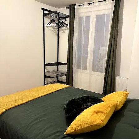 500 M Centre - Gare شقة *